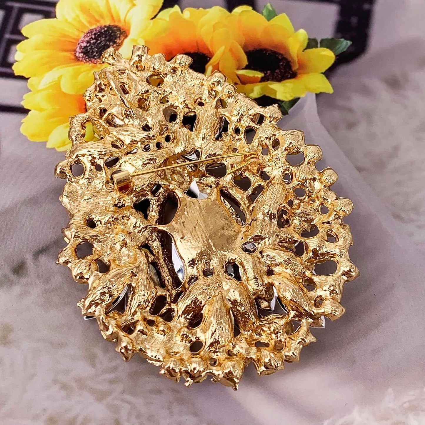 Huge Big Large Flower Statement Brooches and Pins Scarf Decoration Gold Tone