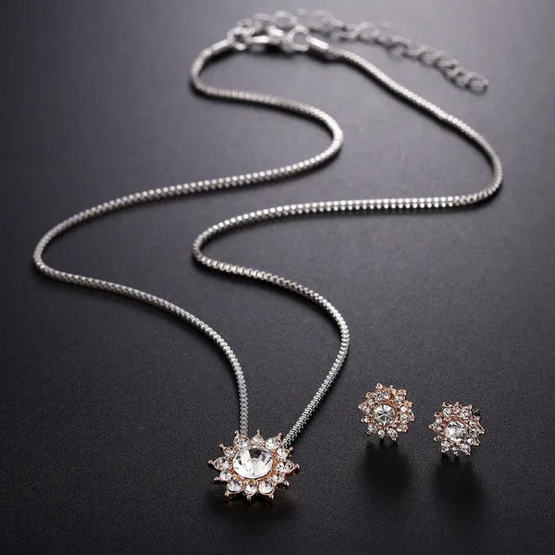 New Creative Diamond Snowflake Necklace Earring Set Pendant Necklace Female Necklace Set