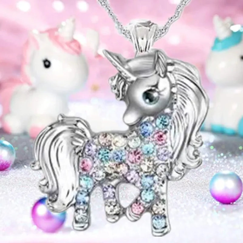 Exquisite Fashion Personality Women's Unicorn Jewelry Accessories Necklace Zircon Necklace Couple Jewelry Accessories Lovely and Elegant Unicorn Animal Pendant Birthday Wedding Valentine's Day Anniversary Gift