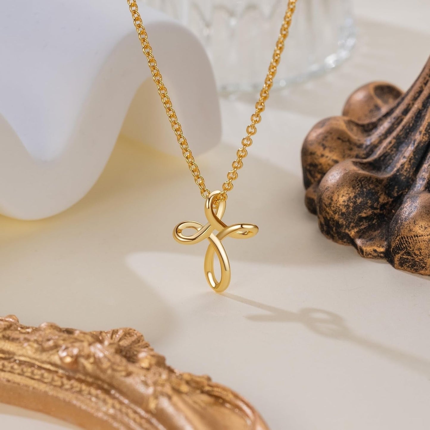 Cross Necklace for Women 14K Gold Cross Necklaces for Women Gold Crosses Chain Necklaces for Womens Distinctive Twisted Design Crosses Chain Pendant Necklace for Womens