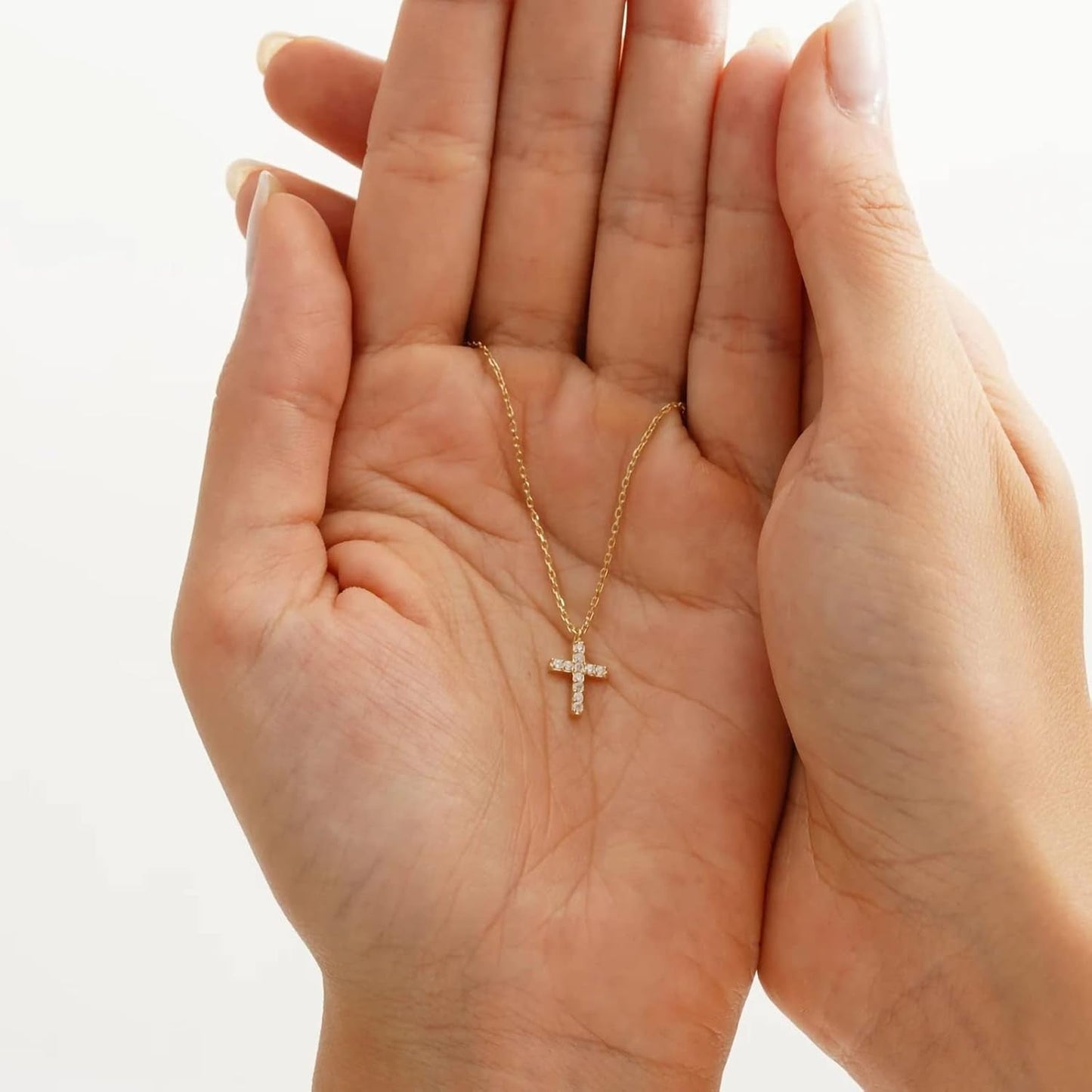 Cross Necklace for Women, 14K Gold Plated Cross Pendant Dainty Layered Chain Necklace Jewelry Gifts