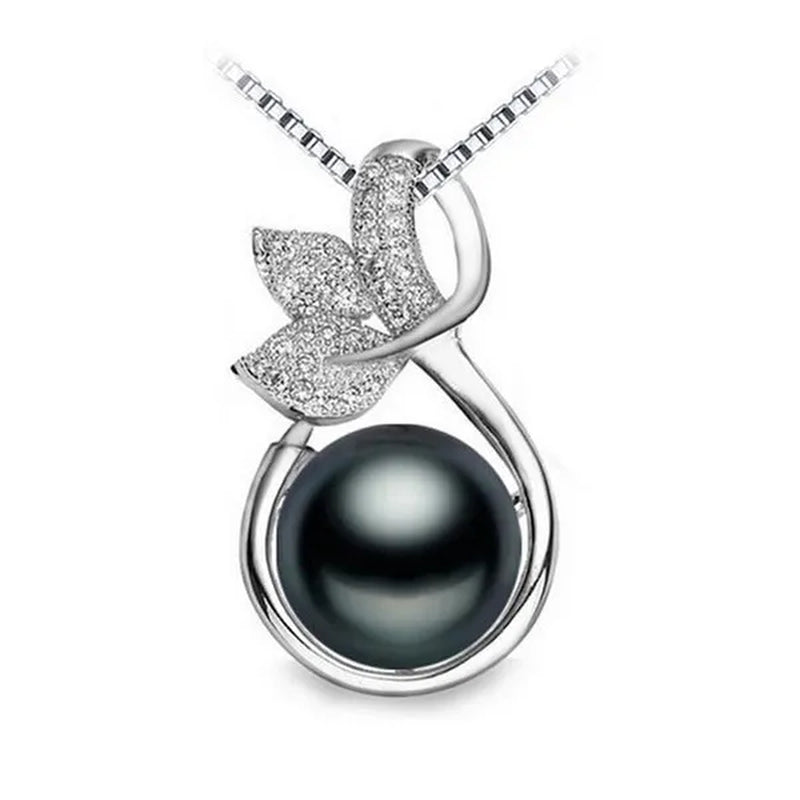 Majesty Diamonds MDS170053 Freshwater Pearls Fancy Pendant Necklace in .925 Sterling Silver