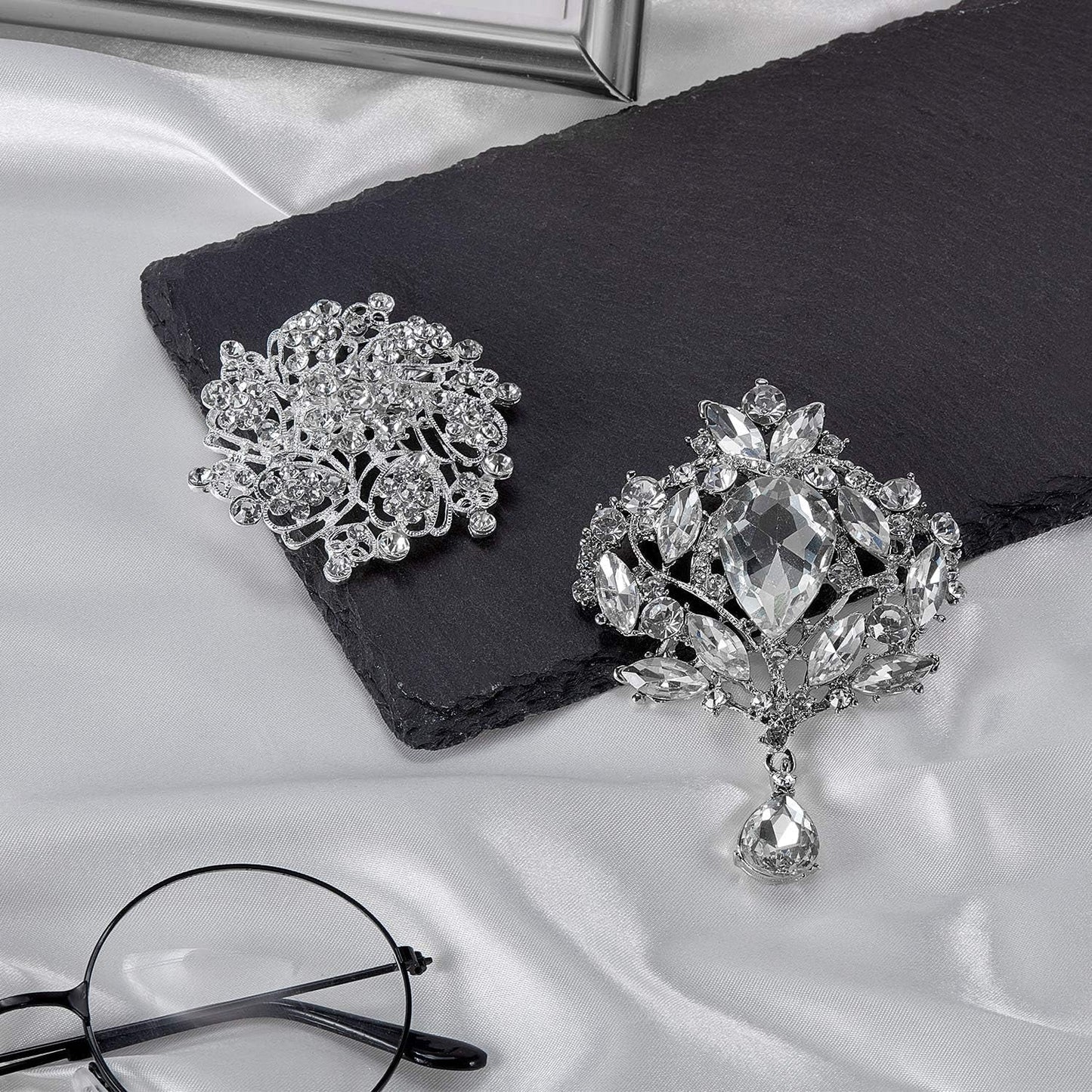 4 Pcs Women'S Rhinestone Brooches Flower Crystal Pins Vintage Brooches for Banquet Wedding Graduation Bridal Shower Gift Jewelry Supplies