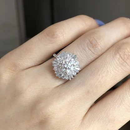 Fashion Exquisite Micro Paved White Cubic Zirconia Princess Flower Wedding Ring for Women Luxury Engagement Party Ring Jewelry