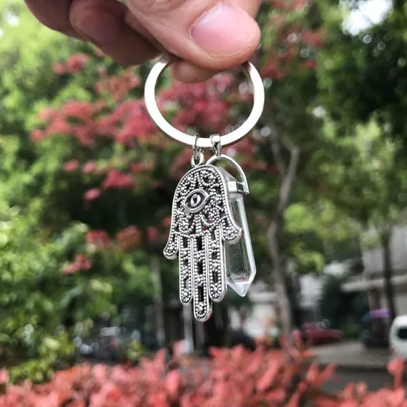 1Pcs Natural Quartz Crystal Point Chakra Healing Stone Gem Stone Pendant Keyring Key Chain Ring Family Gifts