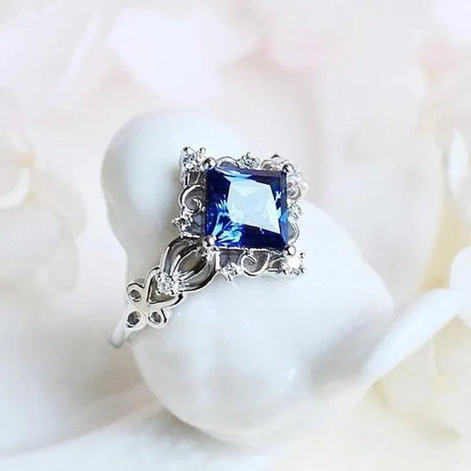 Exquisite Retro Women'S Princess Cut Sapphire Ring Silver Color Sapphire Engagement Rings Inlaid Sapphire Fashion Jewelry Diamond Ring Wedding Anniversary Romantic Luxury Gift Charming Girl Anniversary Jewelry