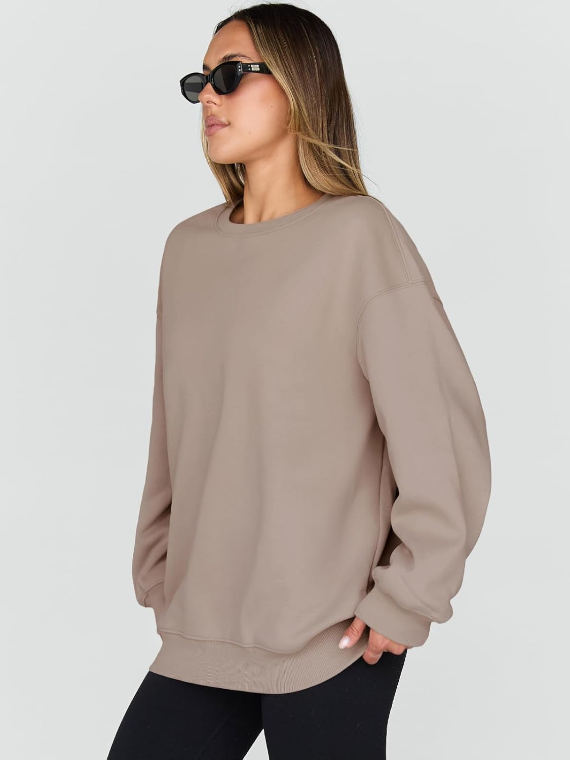 Sweatshirts for Women Hoodies Oversized Crewneck Tops Sweaters Comfy Fall Winter Outfits Clothes 2025 Fashion