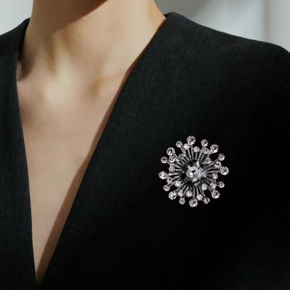 Crystal Diamond Brooch for Women, Rhinestone Sweater Buckle for Outerwear, Scarf Buckle for Women, Lapel Pin for Corsage Badge Needle, Dress, Fabric, Hat, Bag, and Other Accessories