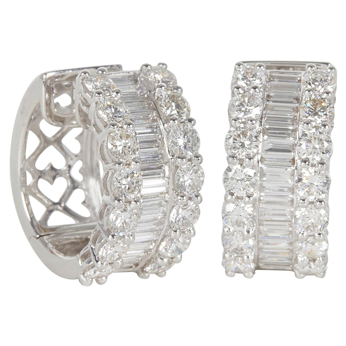 https://a.1stdibscdn.com/round-and-baguette-diamond-gold-huggie-hoop-earrings-for-sale/1121189/j_108071121674906195459/10807112_datamatics.jpg
