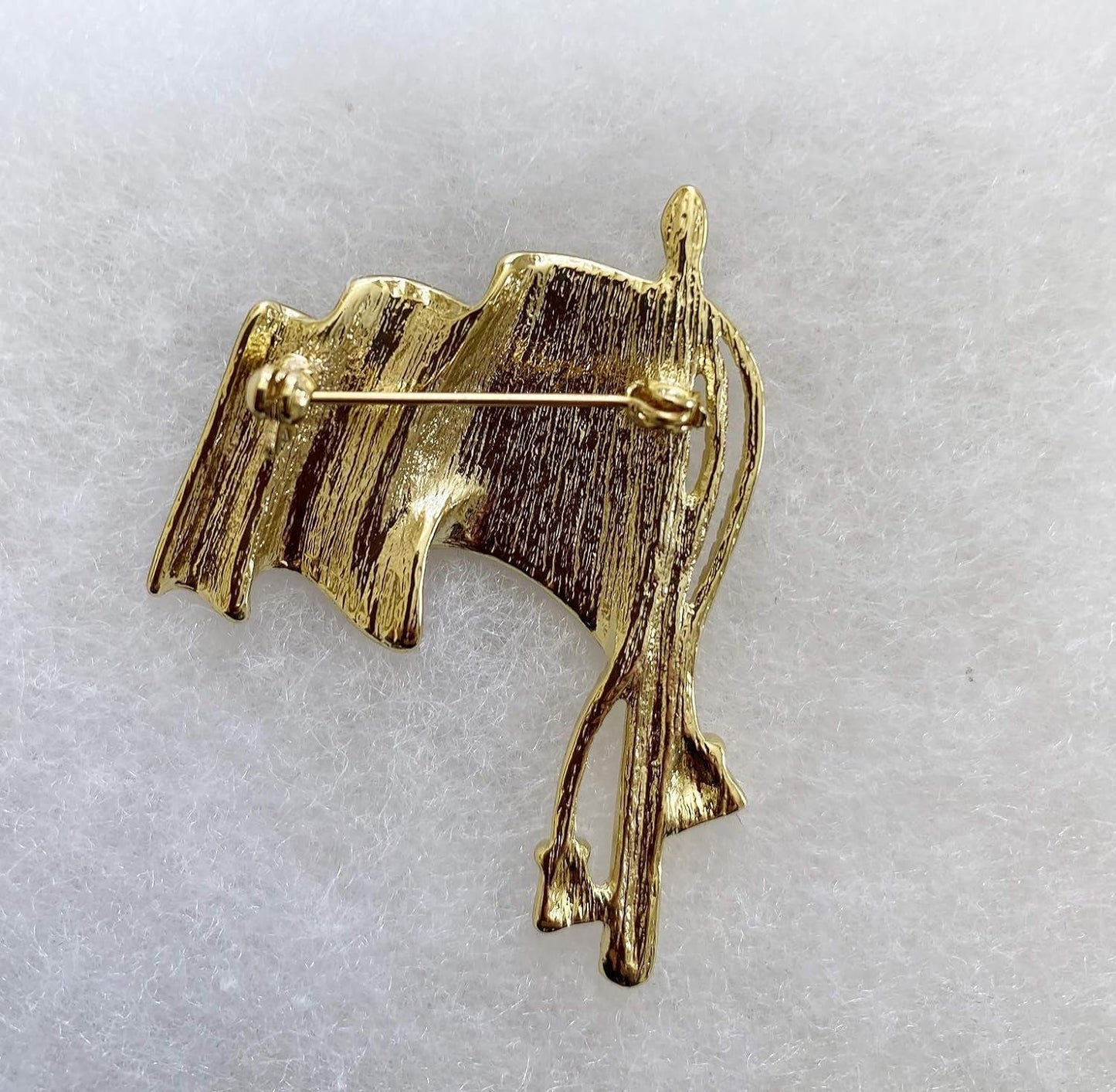 Enamel Waving American Flag Pin/Brooch, Approx. 2", Pin Back with Safety Lock. Gold-Plate with Red and Blue Enamel Stripes and Diamond-Like Crystal Stars on Blue Background.