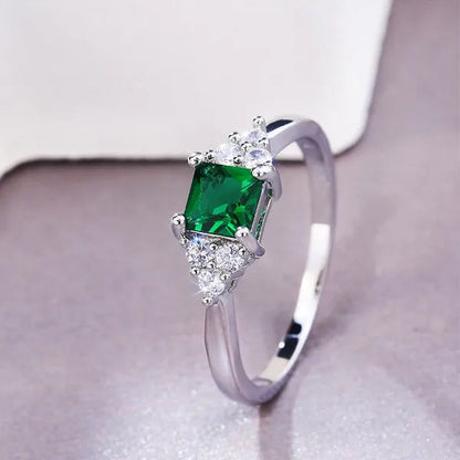 Fashion Jewelry Emerald Diamond 925 Sterling Silver Ring Elegant Bride Wedding Engagement Party Gift Accessory for Women Rings Size 5-11