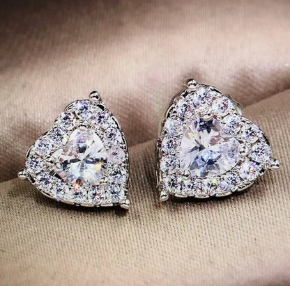 Exquisite Fashion Crystal Full Diamond Stud Earrings Love Heart Shape Cut Ear Studs 925 Sterling Silver Stud Earrings for Women Bride Wedding Engagement Jewelry Gifts