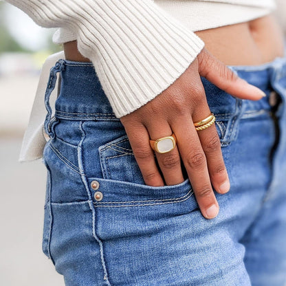 18K Gold Plated Womens Gold Signet Ring Starburst Gold Signet Rings Star Minimalist Signet Ring Mother of Pearl Statement Signet Ring