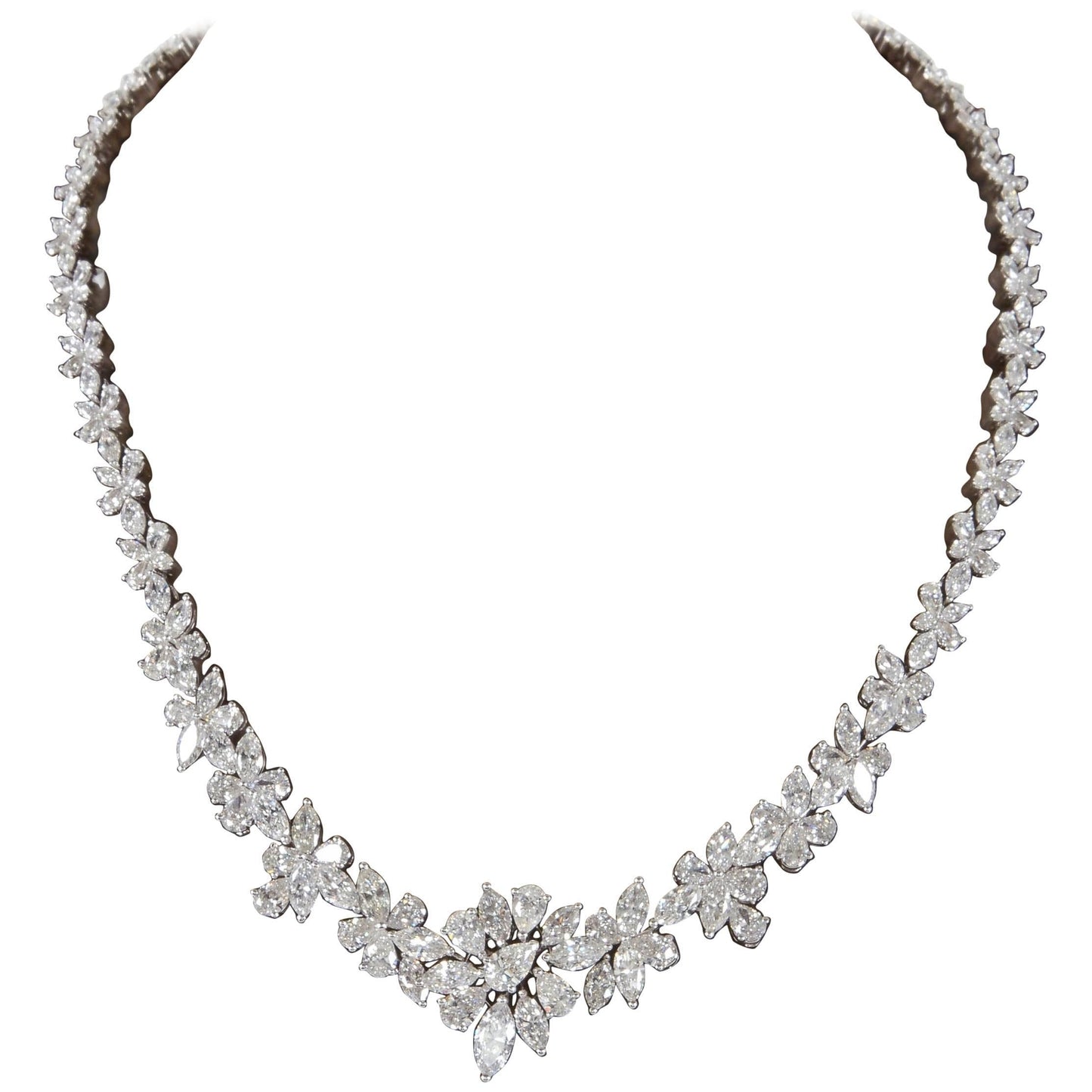 Diamond Scene 18k White Gold 18.20ct Diamond Choker Necklace