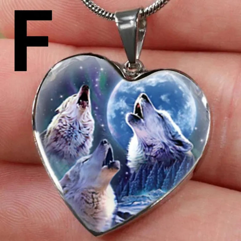 Exquisite Fashion Women'S Classic Heart-Shaped Animal Jewelry Indian Wolf Necklace Crystal Necklace Women'S Jewelry Accessories Birthday Holiday Anniversary Gift