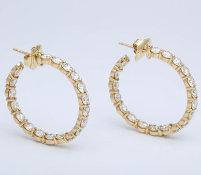 https://a.1stdibscdn.com/yellow-gold-diamond-hoops-for-sale-picture-5/0/j_48413831535730203391/6R1A6075_master.jpg