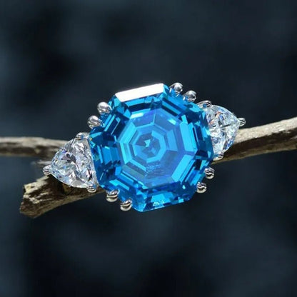 2022 New Style Octagon Cut Sea Blue Sapphire Side Stone Lab Diamond Silver Plated Gemstone Rings for Women Aquamarine Ring