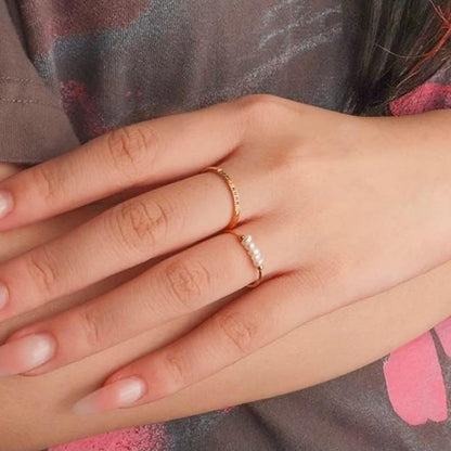 Dainty Minimalistic Freshwater Pearl Ring 316L Stainless Steel PVD Gold Plated