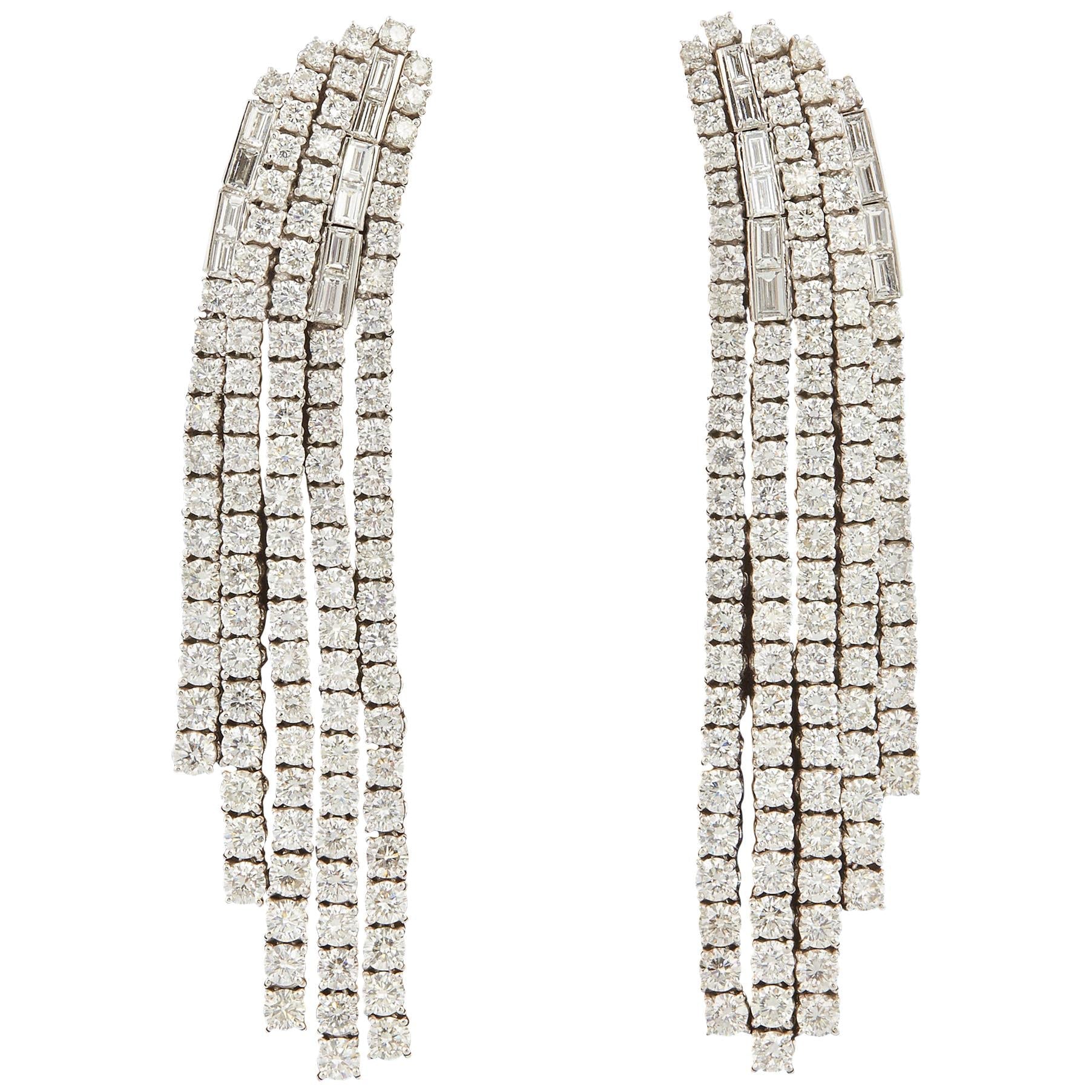 https://a.1stdibscdn.com/contemporary-diamond-dangle-chandelier-earrings-for-sale/1121189/j_28110831591891451026/2811083_master.jpg