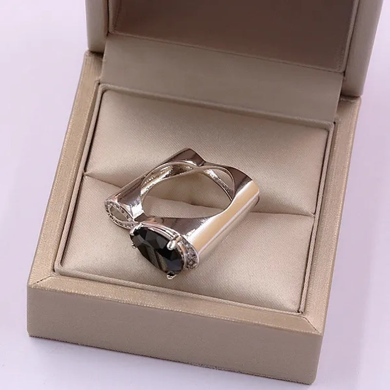 New trend fashion irregular 8-shaped high carbon diamond ring jewelry female models 925 sterling silver white gold natural gemstone high carbon black diamond ring anniversary gift banquet engagement wedding diamond ring size US5-11