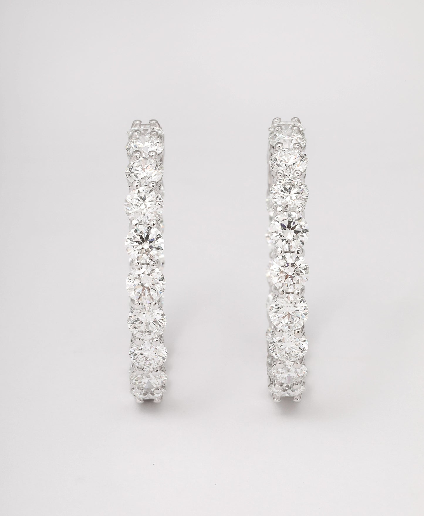 Exquisite 17.25 Carat Round Brilliant Diamond White Gold Hoop Earrings