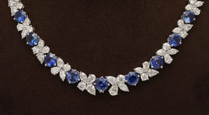 Exquisite 38 Carat Blue Sapphire and Diamond Platinum Choker Necklace