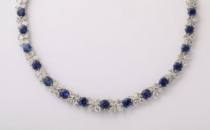 Exquisite 38 Carat Blue Sapphire and Diamond Platinum Choker Necklace