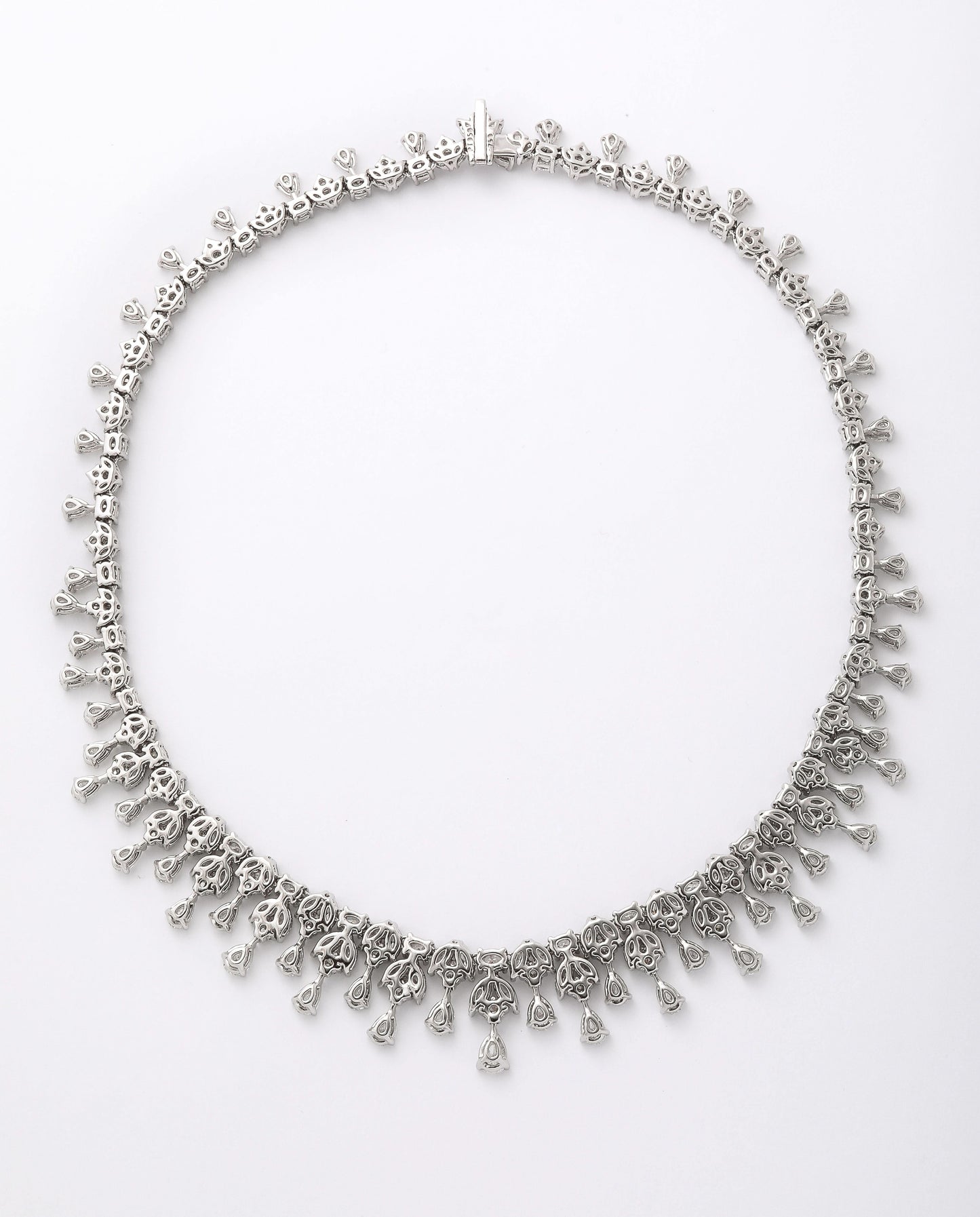 https://a.1stdibscdn.com/diamond-necklace-for-sale-picture-2/j_415/j_229930321717079668064/2P6A1565_master.jpg