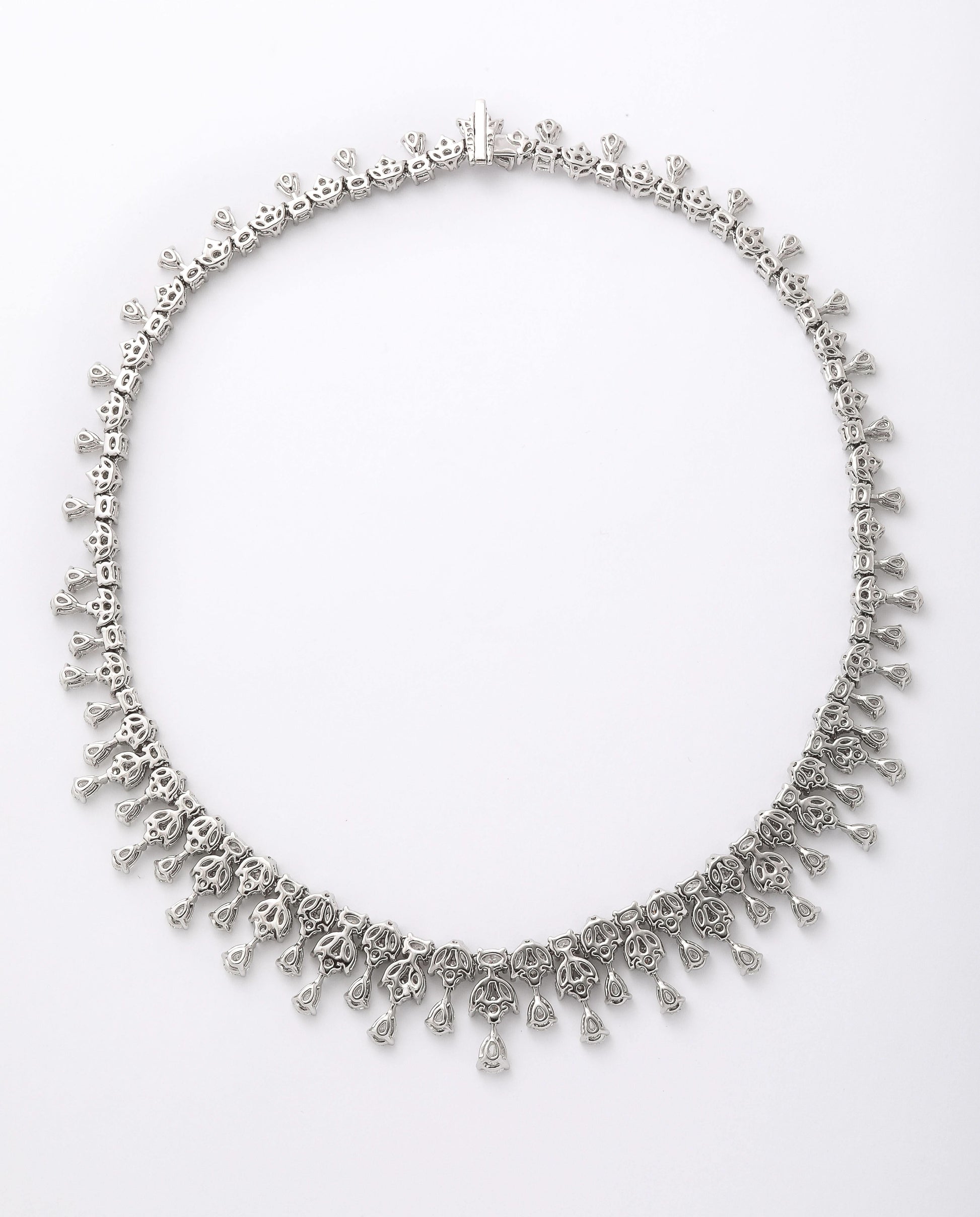 https://a.1stdibscdn.com/diamond-necklace-for-sale-picture-2/j_415/j_229930321717079668064/2P6A1565_master.jpg