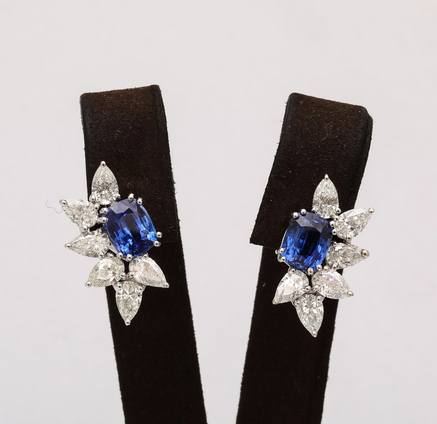 https://a.1stdibscdn.com/sapphire-and-diamond-earrings-for-sale-picture-6/j_415/j_237617821723470697788/2P6A2217_master.jpg