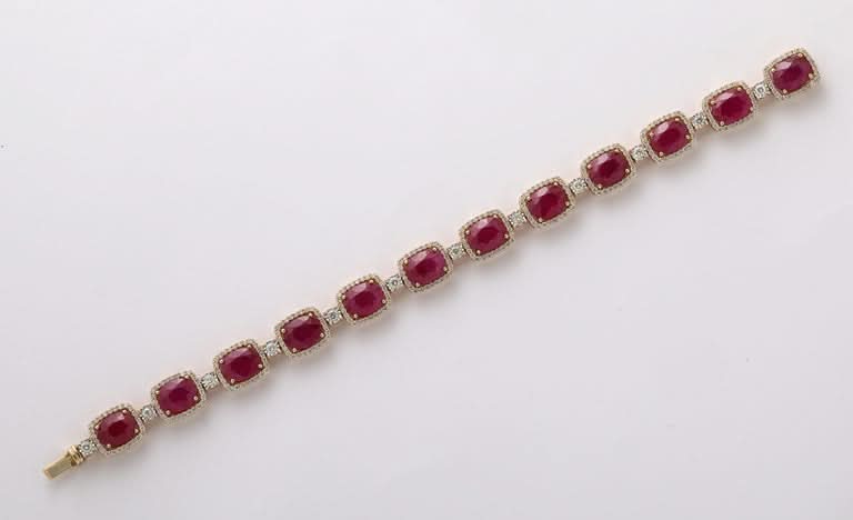 Exquisite 29.36ct Burma Ruby and Diamond 14k Gold Bracelet
