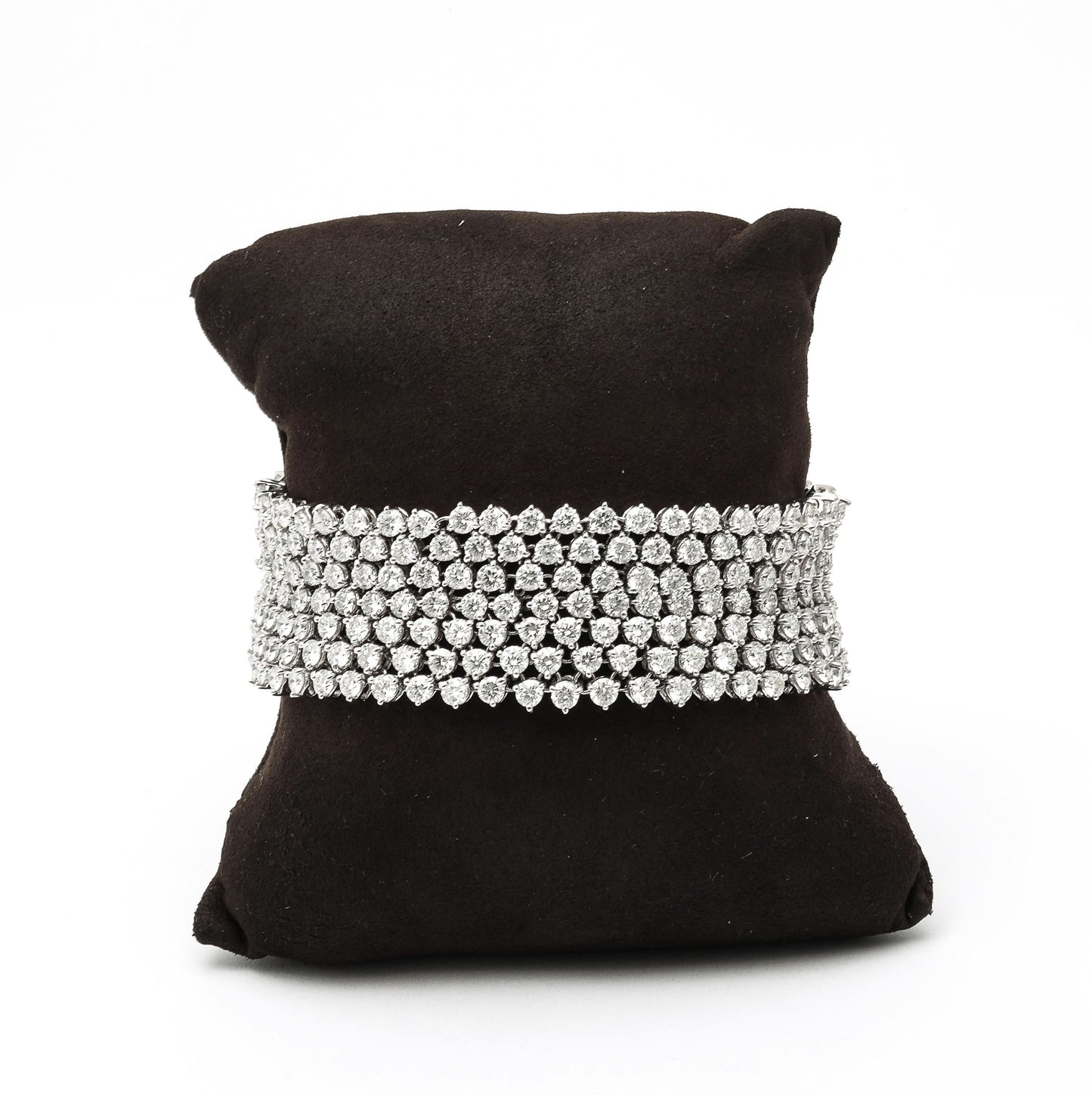 https://a.1stdibscdn.com/diamond-bracelet-for-sale-picture-5/j_415/j_278656221763050913798/2P6A4380_master.jpg