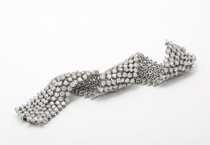 https://a.1stdibscdn.com/diamond-bracelet-for-sale-picture-9/j_415/j_278656221763050913818/2P6A4400_master.jpg