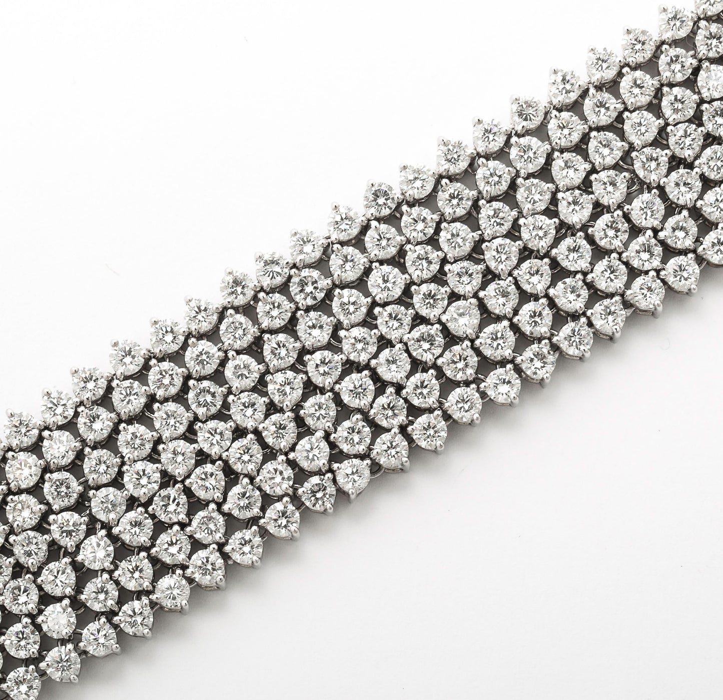 Exquisite 36.25ct Brilliant Round Diamond 18k White Gold Mesh Bracelet