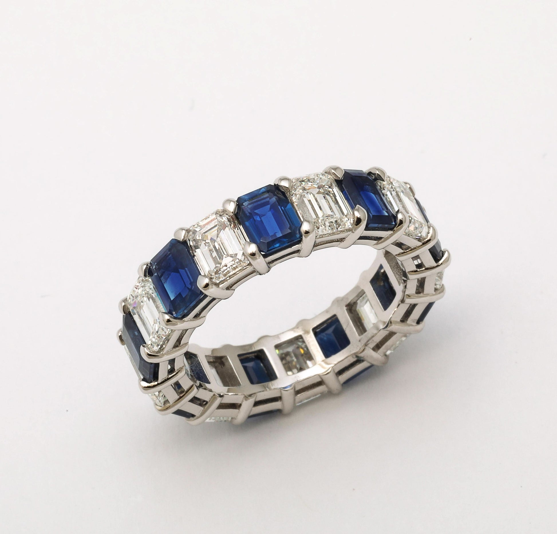 https://a.1stdibscdn.com/blue-sapphire-and-diamond-band-for-sale-picture-5/j_415/j_278658621763052296921/2P6A4446_master.jpg