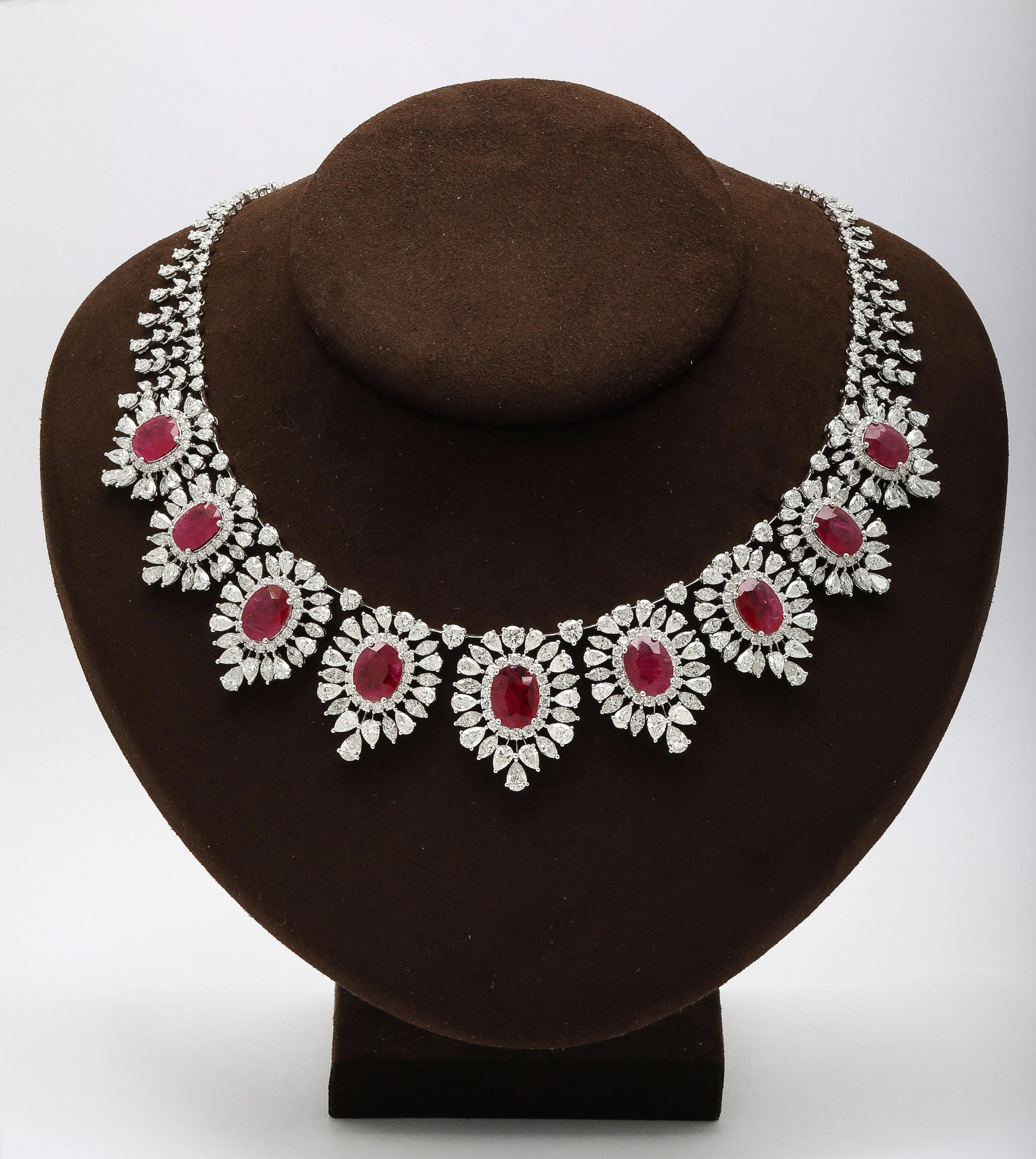 https://a.1stdibscdn.com/ruby-and-diamond-necklace-for-sale-picture-10/j_415/j_275987721760120729683/2P6A4492_master.jpg