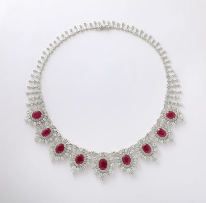 Luxurious 33 Carat Intense Red Ruby Diamond 18k Gold Choker