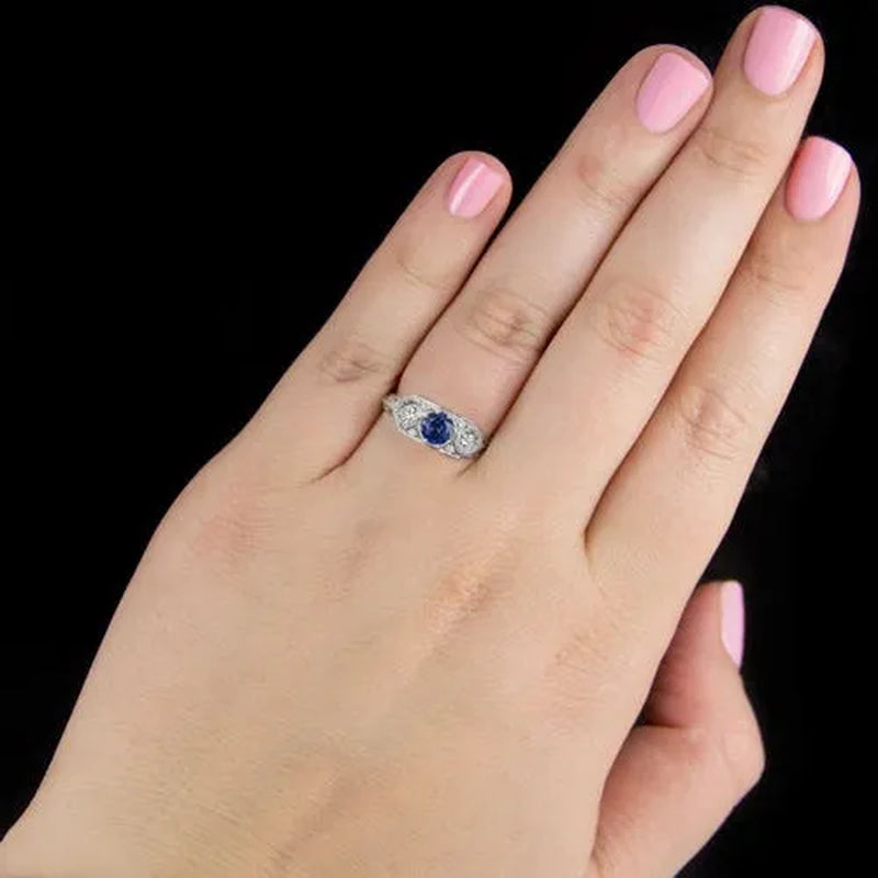 Lady round Cut 1.2CT Blue Sapphire Bridal Engagement Ring