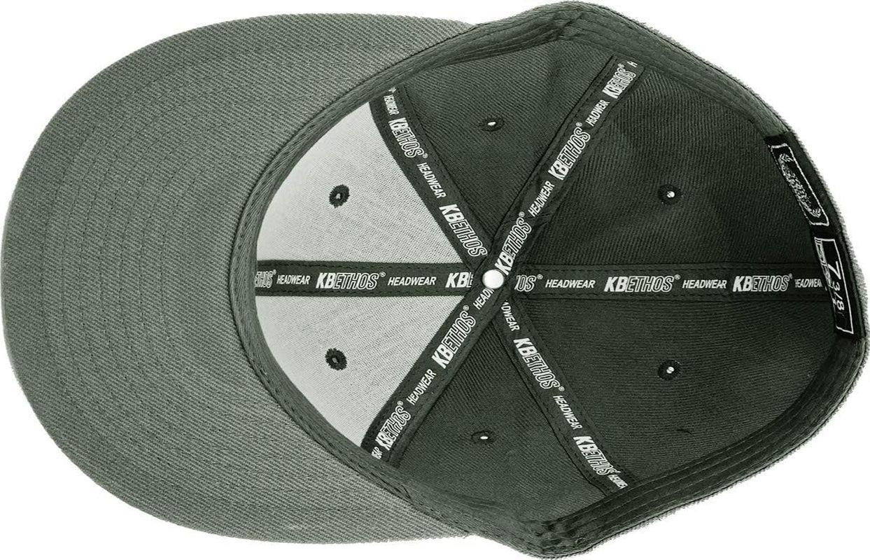 ® Original 6 Panel Flat Brim True-Fit Fitted Cap