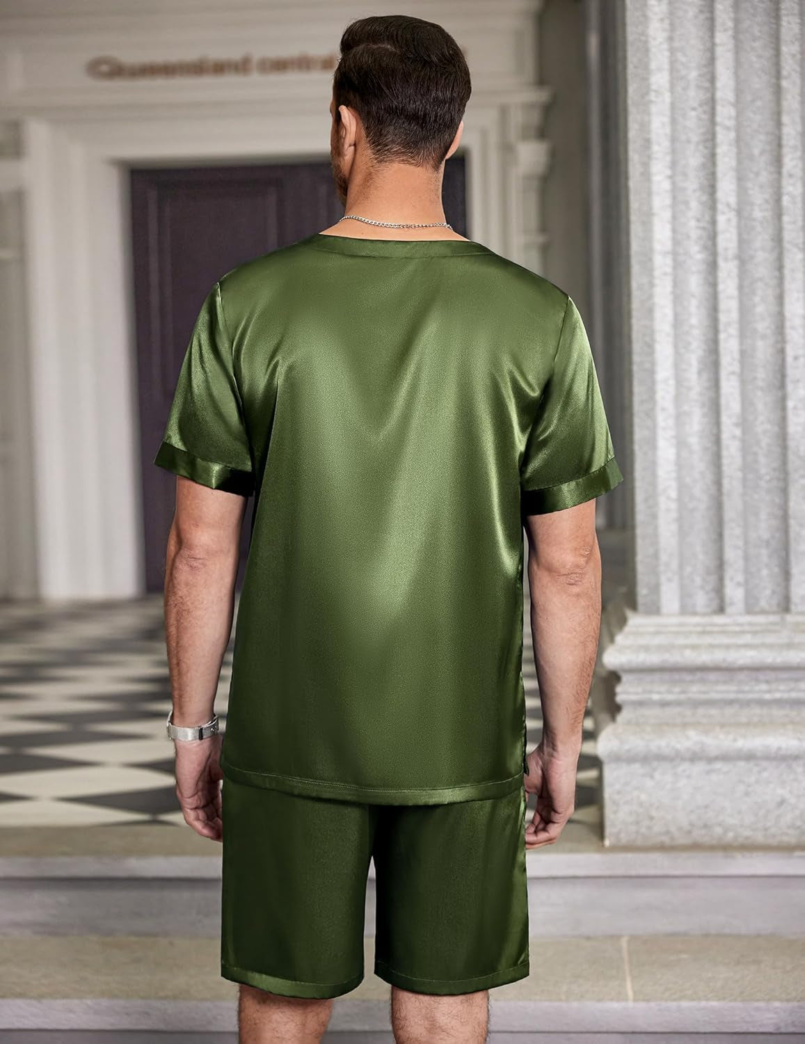 Men Satin Pajamas Set 2 Piece Silk Sleepwear Shorts Button down Tops Loungewear with Pockets