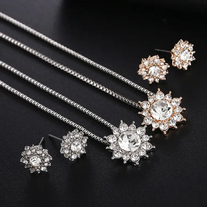 New Creative Diamond Snowflake Necklace Earring Set Pendant Necklace Female Necklace Set