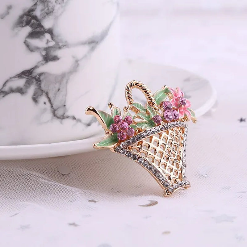 Fashion Hollow Flower Basket Diamond Brooch for Women Wedding Brooch Scarf Button Dress Wearing Brooches