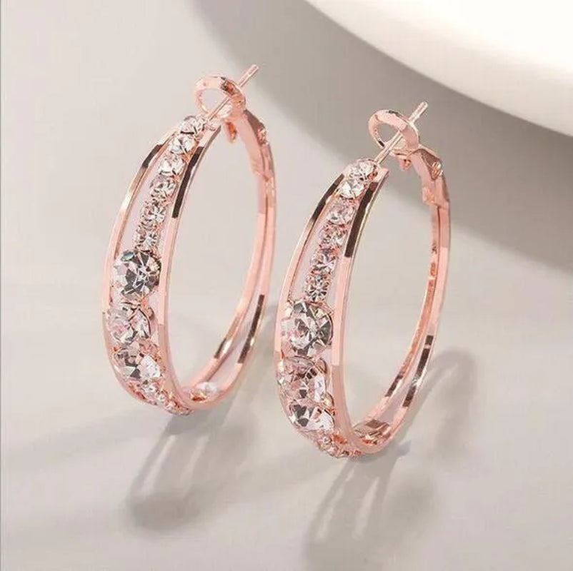 New Exquisite European and American Fashion Female Jewelry Diamond Earrings Romantic Valentines Day Gift Engagement Earrings Wedding Earrings Anniversary Women Jewelry