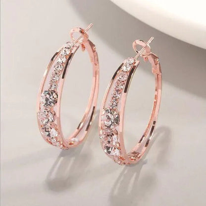New Exquisite European and American Fashion Female Jewelry Diamond Earrings Romantic Valentines Day Gift Engagement Earrings Wedding Earrings Anniversary Women Jewelry