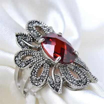 Hot Europe and the United States Retro Hollow-Out Flowers Ruby Ring Boutique Jewelry 2017 New - WORLD TIME VISITS