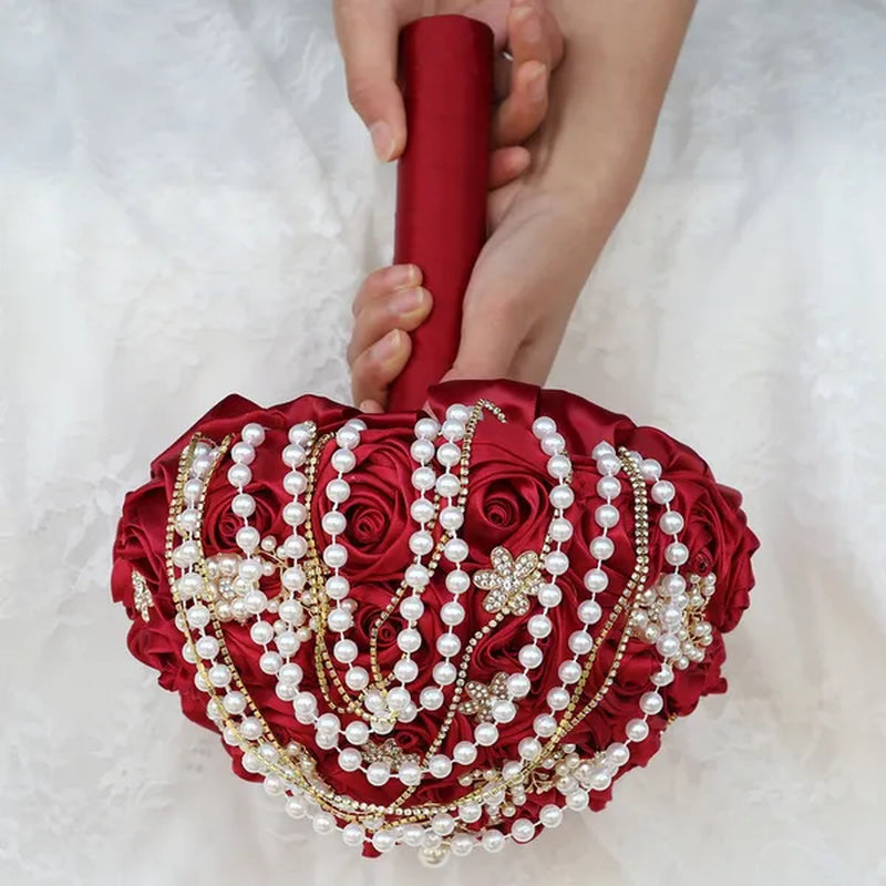 Exquisite Hand-made Pearl Diamond Brooch Wedding Bouquets Beaded Diamond Chains Decorate The Bridal Bouquet Bridesmaid Holding Flowers