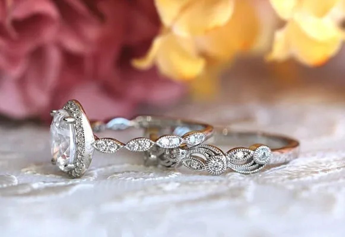 2pcs Simple Silver Color Ring Floral Engraved White Zirconia Women's Ring Wedding Anniversary Christmas Gift Beach Party Jewelry - WORLD TIME VISITS