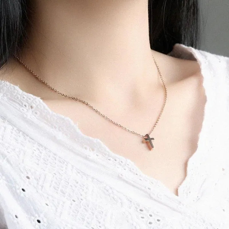 Simple Style Titanium Steel Silver / Black / Rose Gold Exquisite Tiny Cross Pendant Choker Necklaces New Elegant Charm Clavicle Chain Necklace for Women Girl Jewelry 45Cm Chain