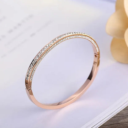Classic Fashion Female Studded Sapphire Titanium Rose Bracelet Fade Jewelry Wholesale Color Rose Gold, Gold, Platinum