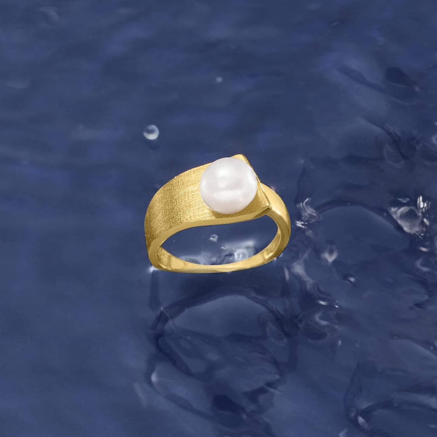 8-8.5Mm Cultured Pearl Ring in 18Kt Gold over Sterling. Size 8